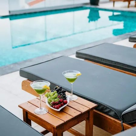 Unlimited 2 Luxury 6 Bedroom 别墅 卡斯