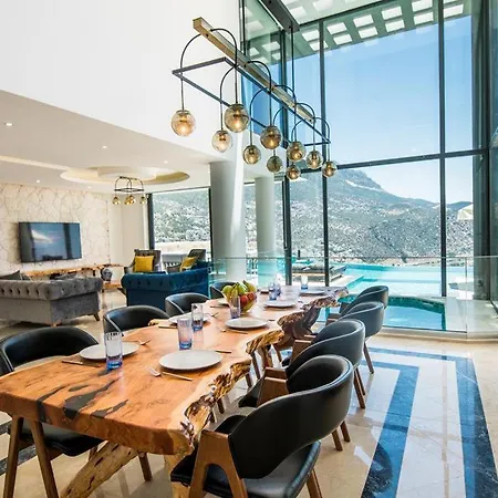 Unlimited 2 Luxury 6 Bedroom 别墅 *