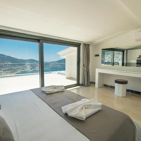 Unlimited 2 Luxury 6 Bedroom 别墅 *