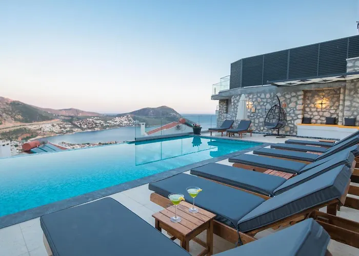 Unlimited 2 Luxury 6 Bedroom Villa *